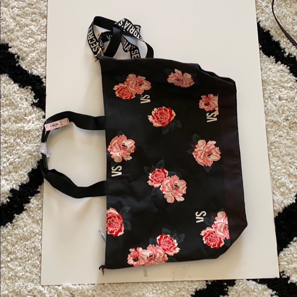 Brand NEW CS duffel bag
